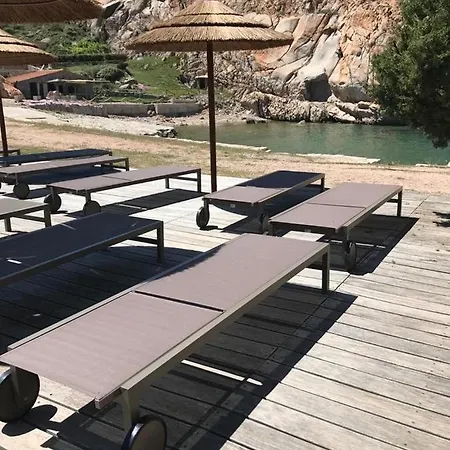 Cava Francese - La Maddalena - La Casa Dello Scalpellino